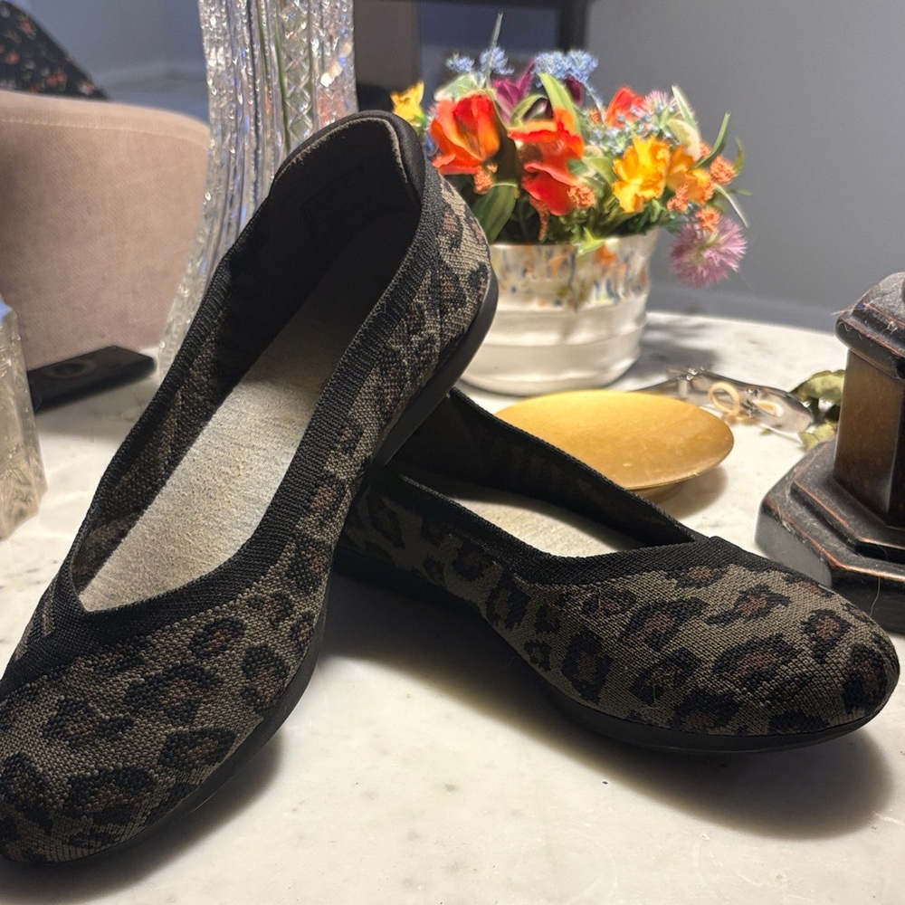 Clarks Brown Leopard Print Flats